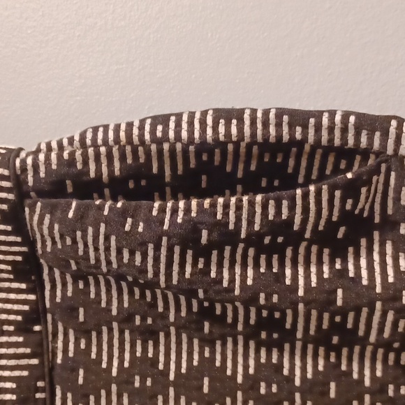 Joe fresh for JCPenny women's shorts, white and black color, size 6. - Picture 6 of 6